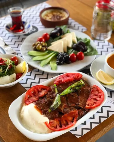 232 Döner fotoğraf 4 - İzmir Mekan Rehberi