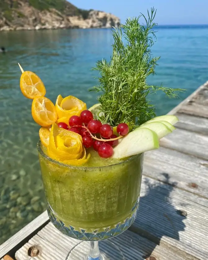 Mambo Beach Club  - İzmir Mekan Rehberi