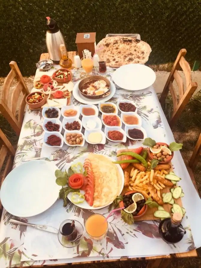 Kızılca Vadi - İzmir Mekan Rehberi