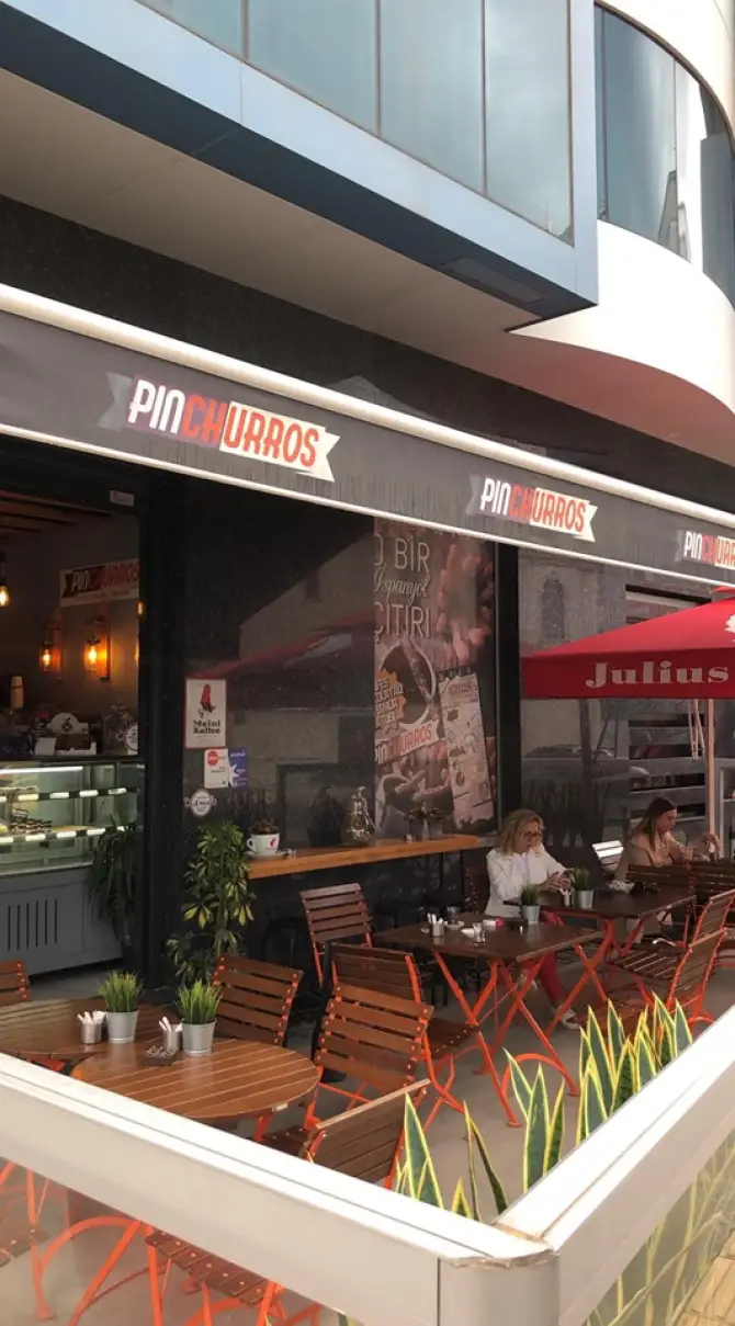 Pinchurros Coffee - İzmir Mekan Rehberi