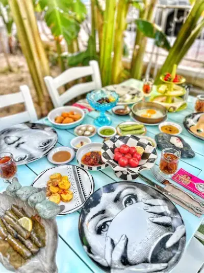 80'ler Kahvaltı Bostanlı - İzmir Mekan Rehberi