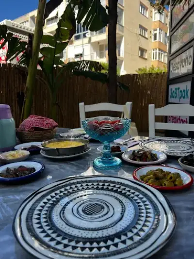 80'ler Kahvaltı Bostanlı fotoğraf 2 - İzmir Mekan Rehberi
