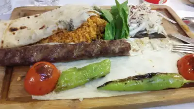 Çorbacı İsmet Usta - İzmir Mekan Rehberi