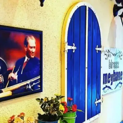 Birazz Meyhane Bornova fotoğraf 2 - İzmir Mekan Rehberi