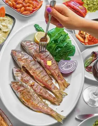 Güverte Restoran - İzmir Mekan Rehberi
