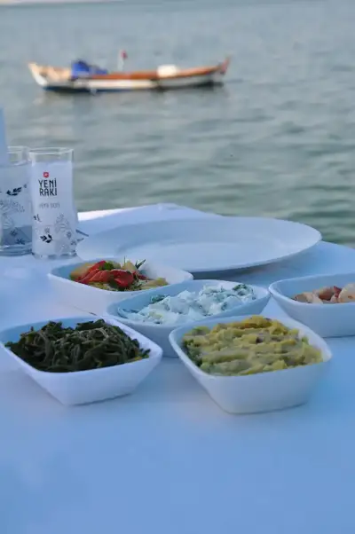 Tunay Restoran Şişede Balık  fotoğraf 11 - İzmir Mekan Rehberi