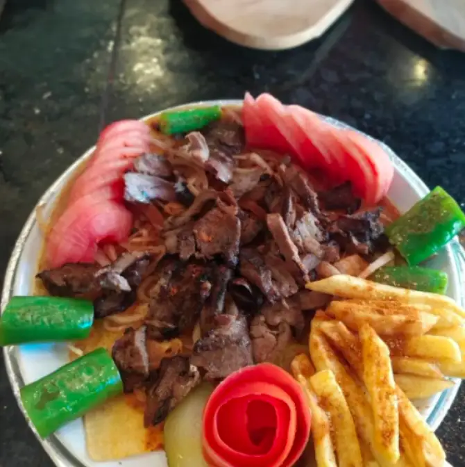 Academy Döner - İzmir Mekan Rehberi