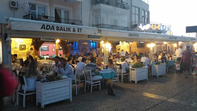 Ada Restaurant - İzmir Mekan Rehberi