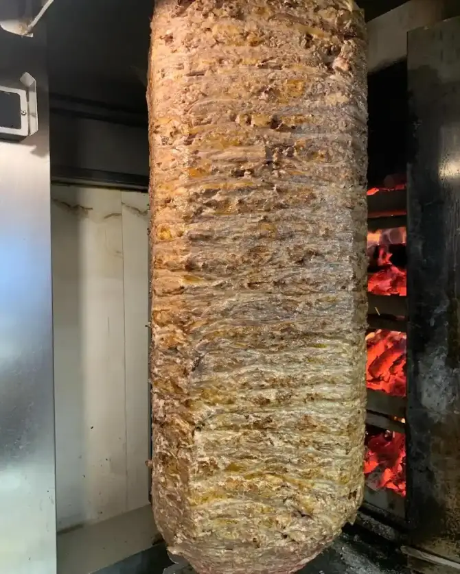 Akbıyık Döner Çamdibi - İzmir Mekan Rehberi