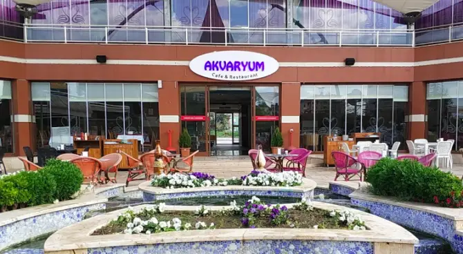 Akvaryum Cafe & Restaurant - İzmir Mekan Rehberi