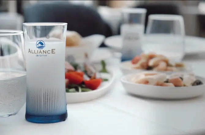Alliance De La Mer - İzmir Mekan Rehberi