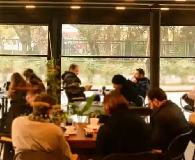 Aperta Coffee & Lunch - İzmir Mekan Rehberi