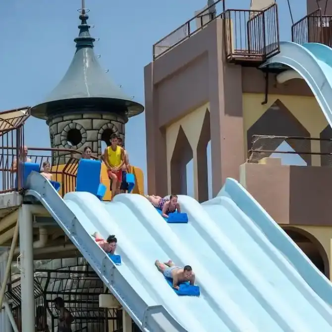 Aqua Fantasy Aquapark - İzmir Mekan Rehberi