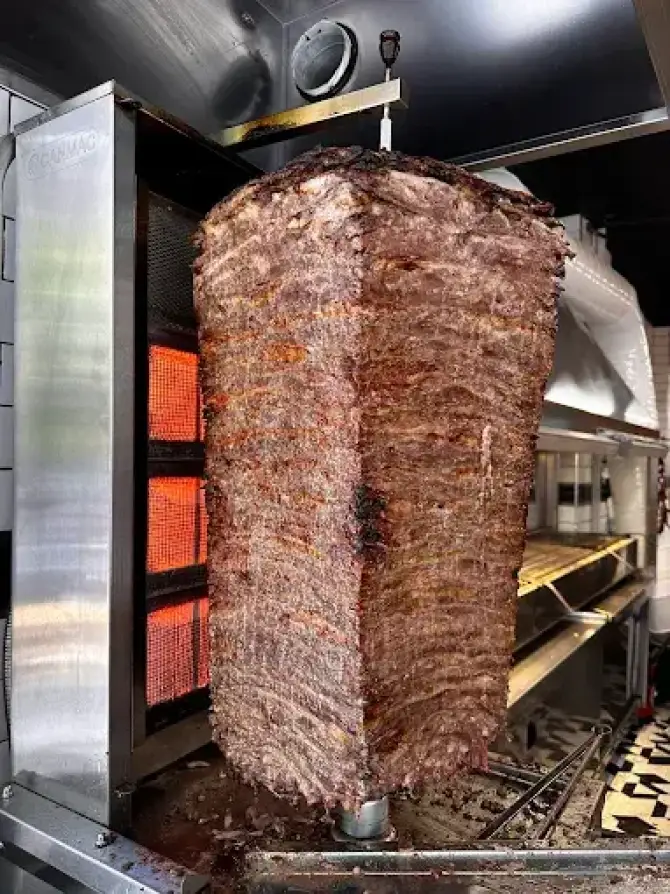 Arpa Döner Et Pişiricisi - İzmir Mekan Rehberi