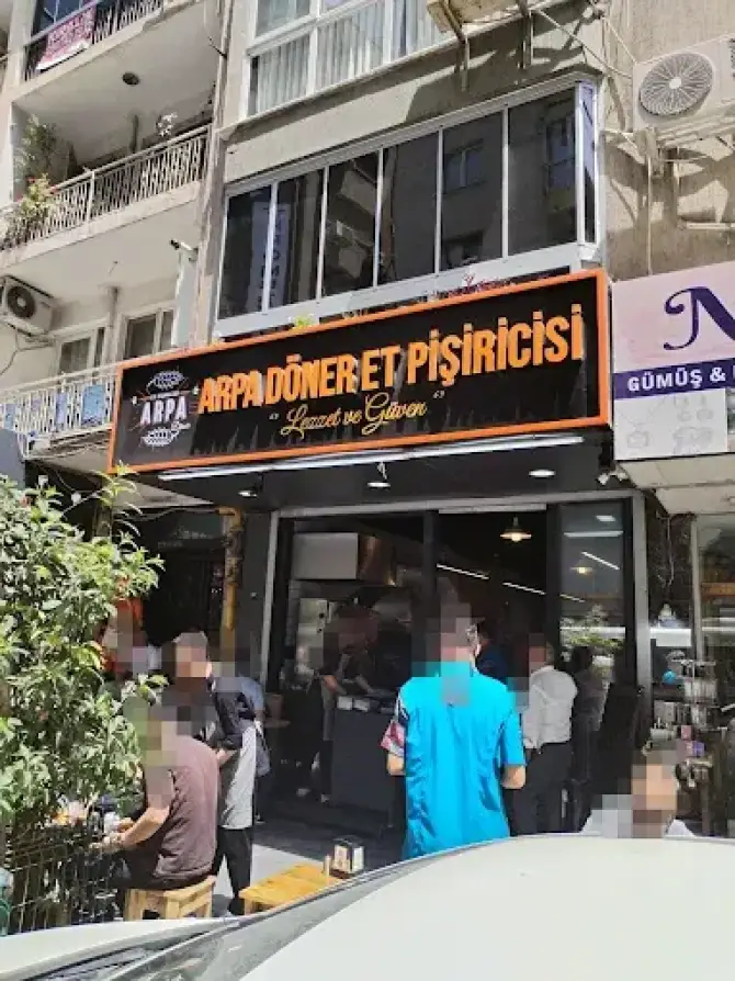 Arpa Döner Et Pişiricisi - İzmir Mekan Rehberi