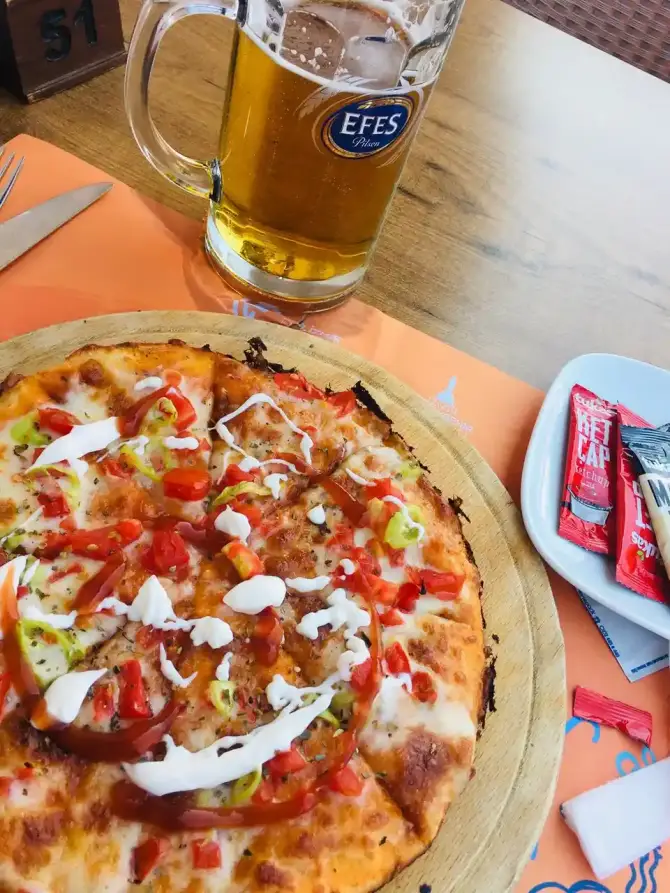 Tarihi Asansör Restoran İzmir - İzmir Mekan Rehberi