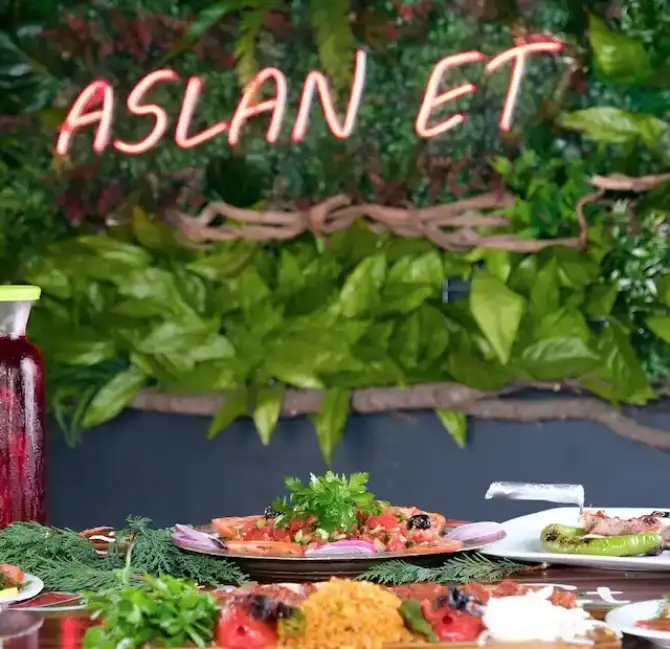 Aslan Et Bayraklı  - İzmir Mekan Rehberi