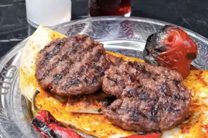 Ateş Ocakbaşı Bayraklı  - İzmir Mekan Rehberi