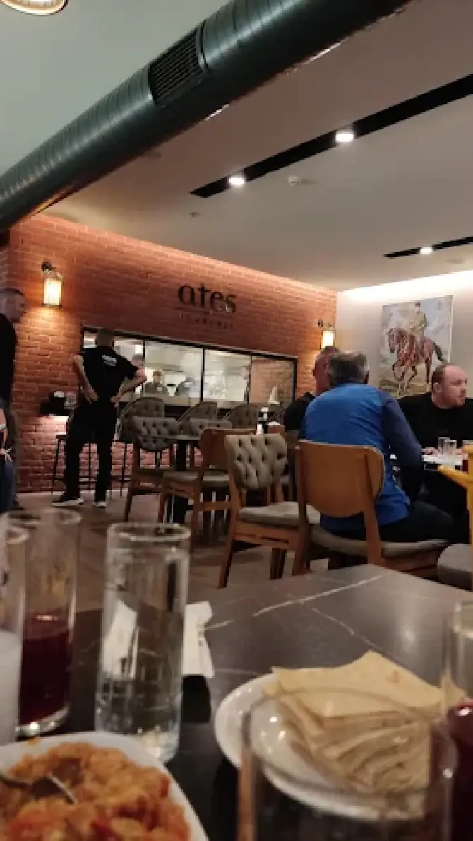 Ateş Ocakbaşı Hipodrom - İzmir Mekan Rehberi