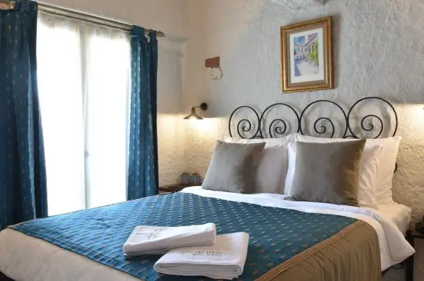 Aura Premium Hotel - İzmir Mekan Rehberi