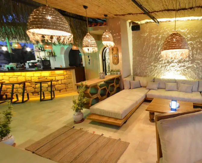 Aura Premium Hotel - İzmir Mekan Rehberi