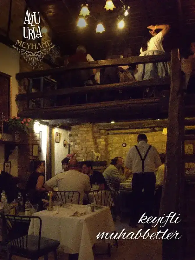 Avlu Urla Bistro & Bar & Patisserie - İzmir Mekan Rehberi
