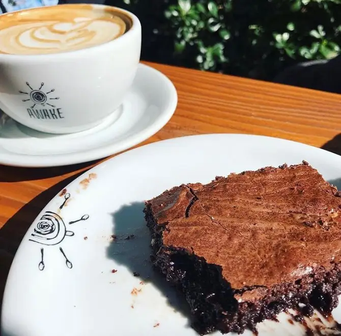Awake Coffee & Espresso - İzmir Mekan Rehberi