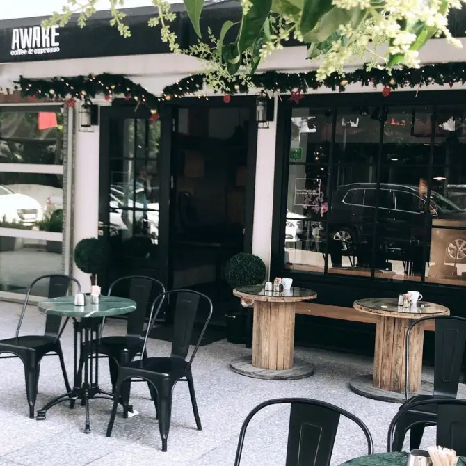 Awake Coffee & Espresso - İzmir Mekan Rehberi