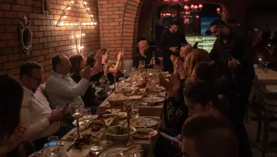 Aynalı Konak Mavişehir - İzmir Mekan Rehberi