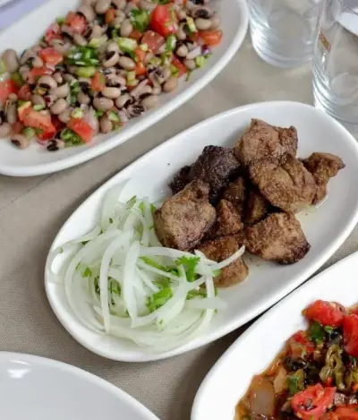 Bab-ı Ali Fasıllı Meyhane Restaurant - İzmir Mekan Rehberi