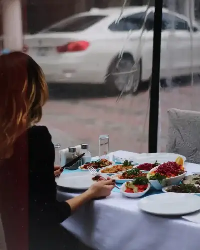 Badenuş Meyhane Alsancak - İzmir Mekan Rehberi