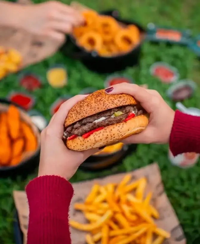 Baget Burger Karşıyaka - İzmir Mekan Rehberi