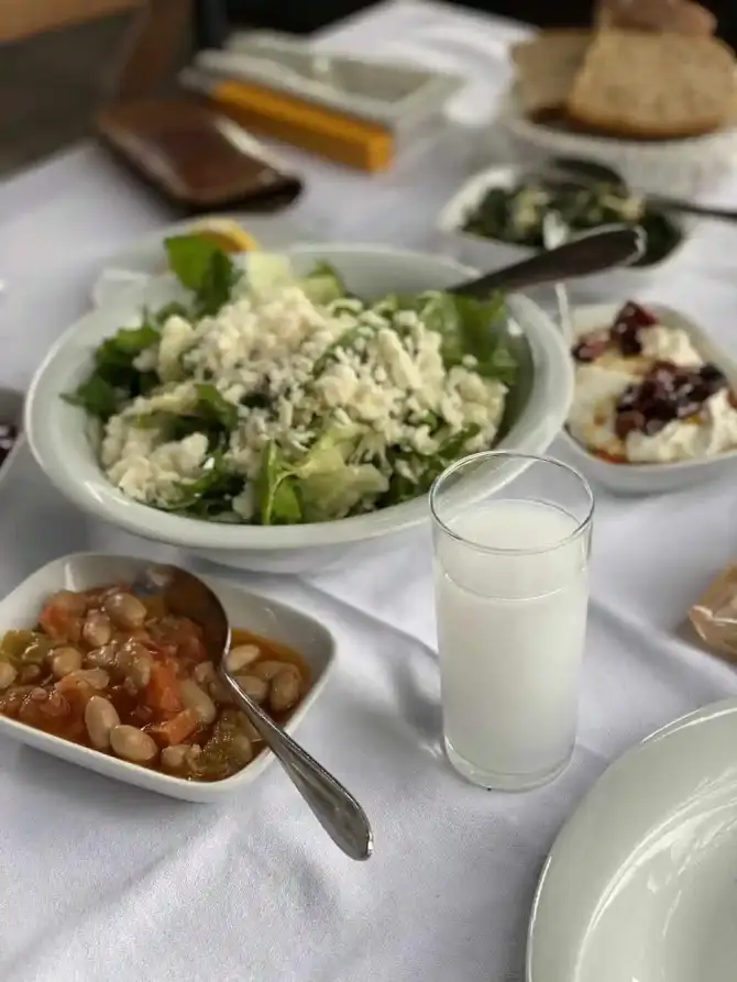 Balıkçı Hasan Kordon - İzmir Mekan Rehberi
