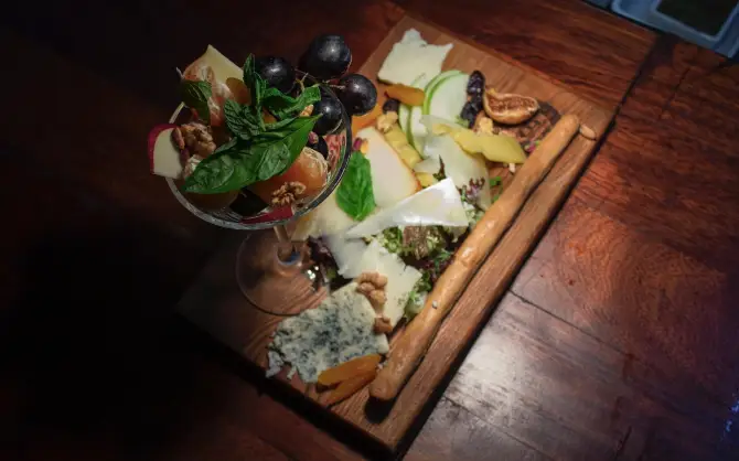 Bar Barossa - İzmir Mekan Rehberi
