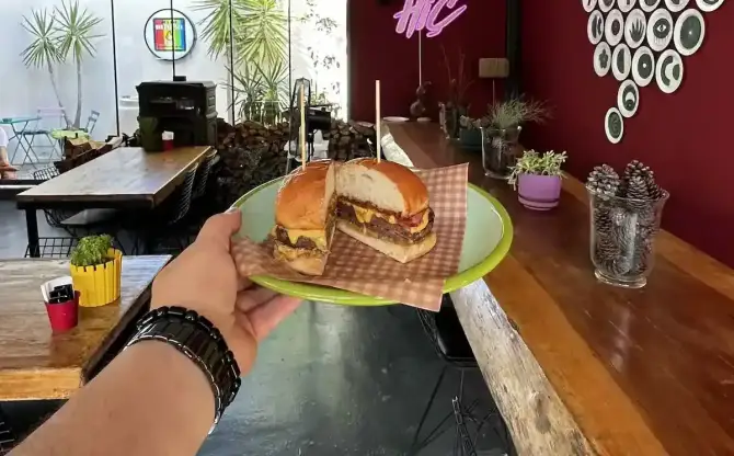 Beam Burger Urla  - İzmir Mekan Rehberi