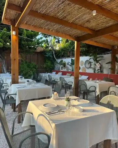 Bedri Usta Alaçatı fotoğraf 2 - İzmir Mekan Rehberi