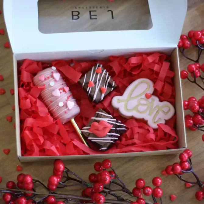 Bej Patisserie - İzmir Mekan Rehberi