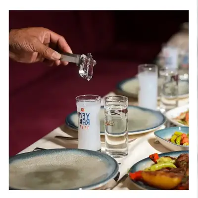 Berdusss Meyhane fotoğraf 2 - İzmir Mekan Rehberi