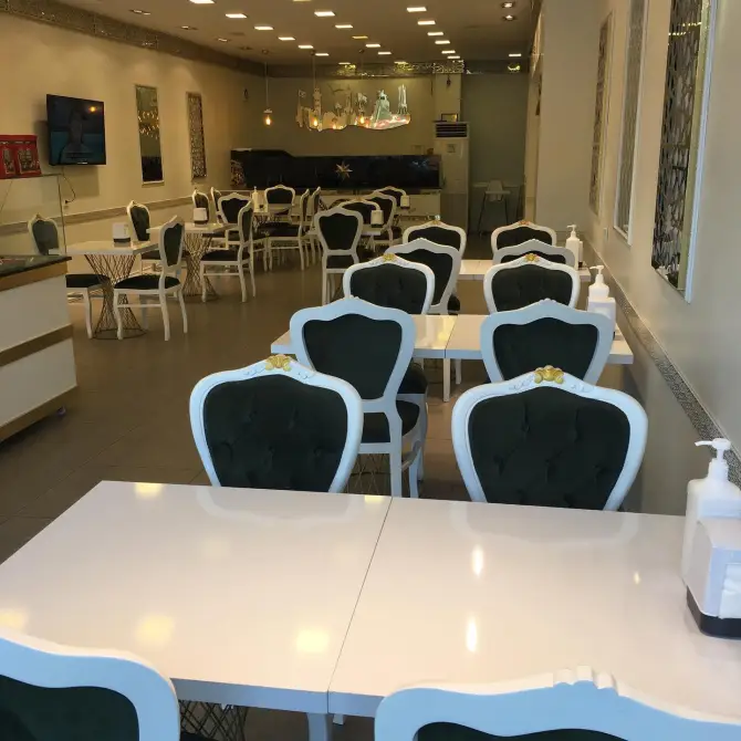 Bergama Hacıoğlu Baklava & Künefe - İzmir Mekan Rehberi