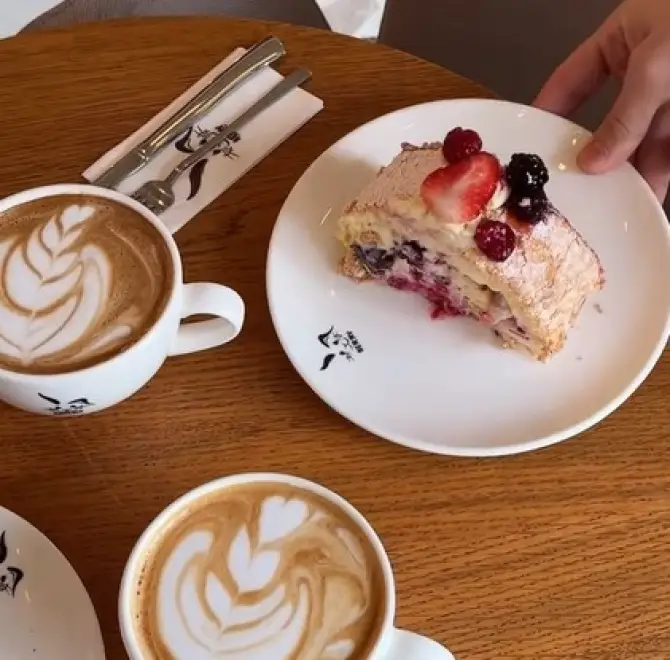 Berry Coffee Company Buca - İzmir Mekan Rehberi