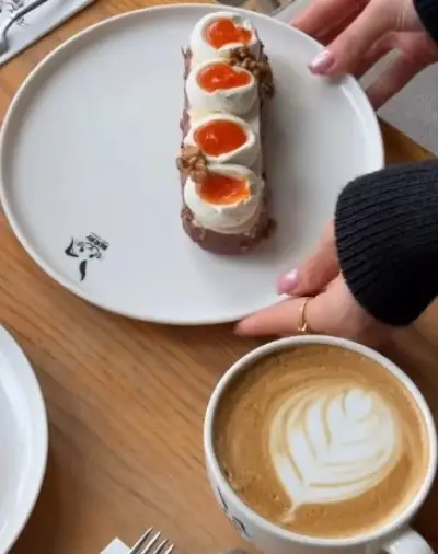 Berry Coffee Company Çiğli - İzmir Mekan Rehberi