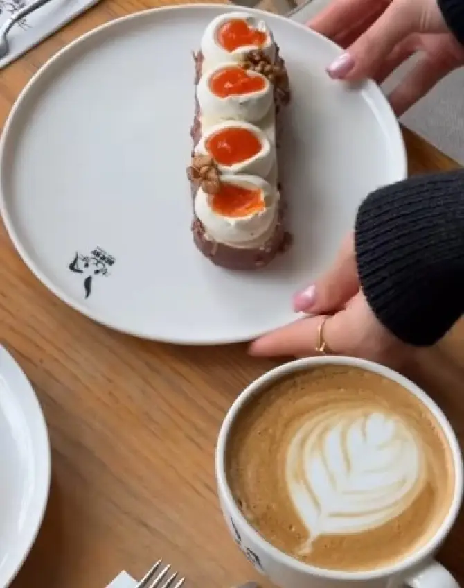 Berry Coffee Company Çiğli - İzmir Mekan Rehberi