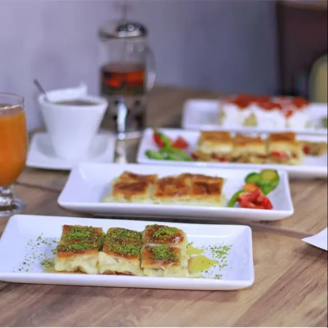 Bi Börek - İzmir Mekan Rehberi