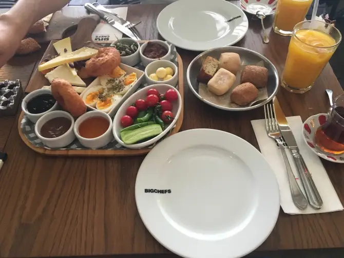 Big Chefs - İzmir Mekan Rehberi
