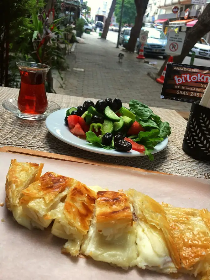 Bi’Lokma Börek İzmir - İzmir Mekan Rehberi