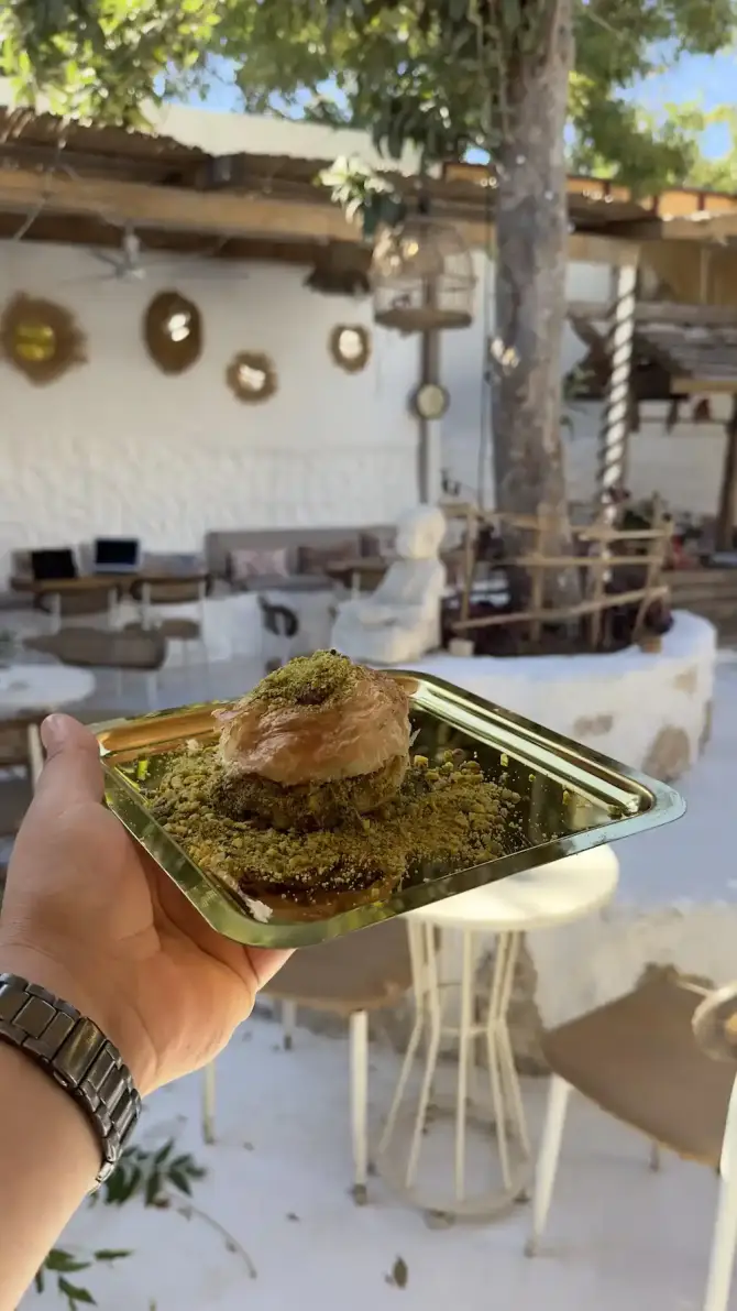 Boyoz Arası Buca - İzmir Mekan Rehberi