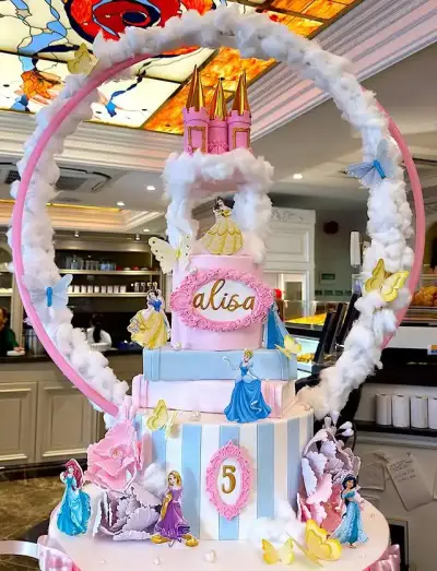 Bravo Patisserie fotoğraf 2 - İzmir Mekan Rehberi