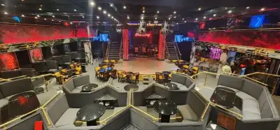 Brodway Night Club fotoğraf 3 - İzmir Mekan Rehberi