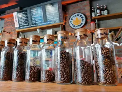 Brothers Coffee Roasters fotoğraf 2 - İzmir Mekan Rehberi