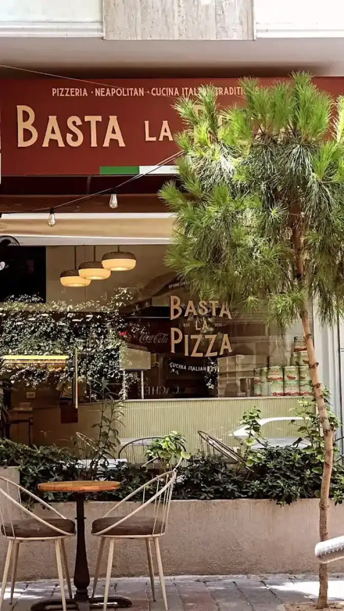 Basta La Pizza Alsancak - İzmir Mekan Rehberi